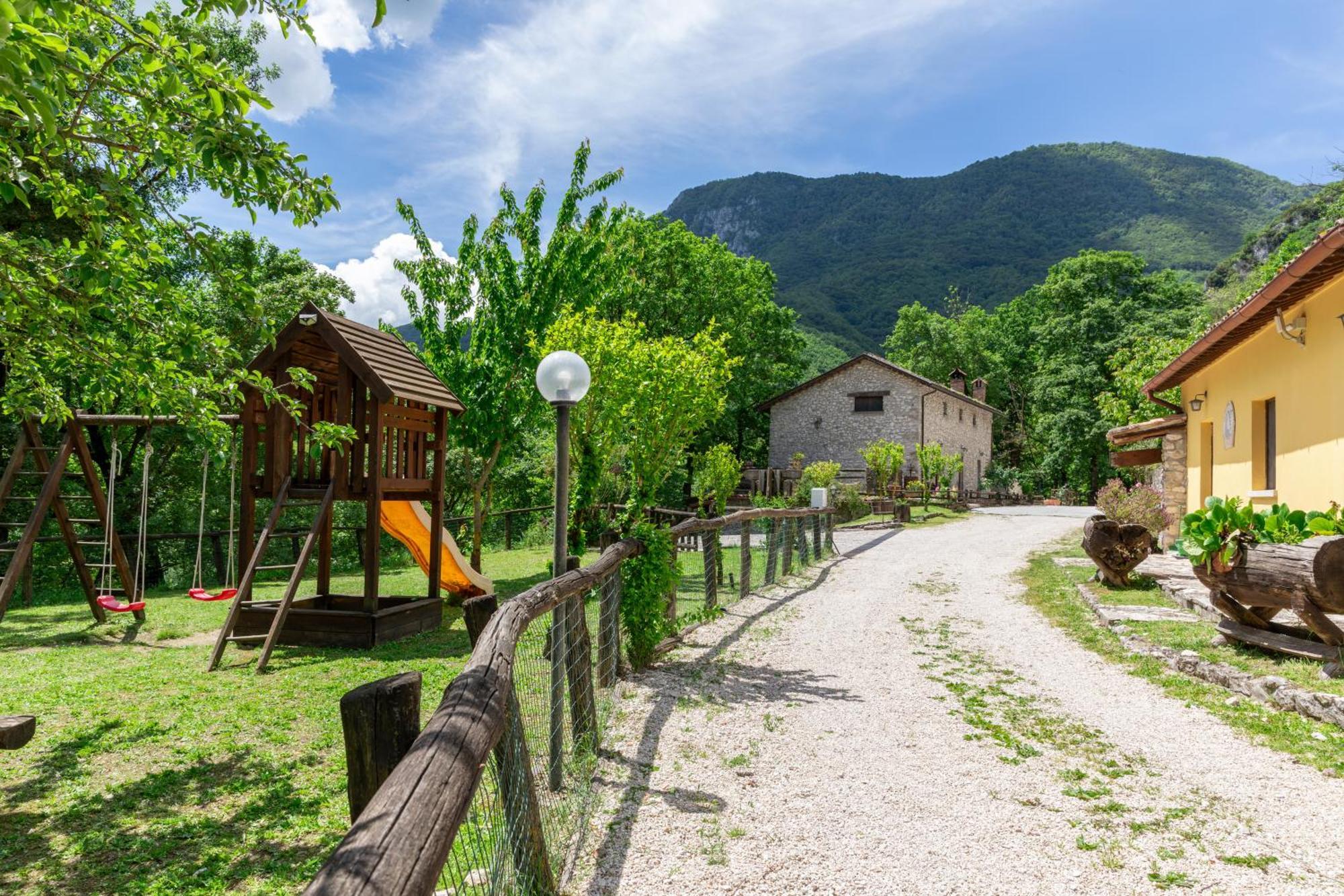 Agriturismo La Ferrera Varco Sabino Eksteriør bilde