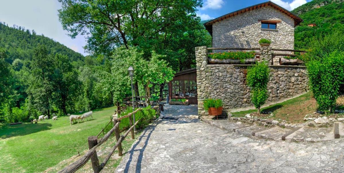 Agriturismo La Ferrera Varco Sabino Eksteriør bilde